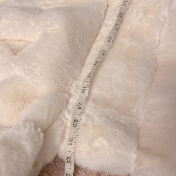 BCBGMAXAZRIA FAUX FUR COAT IN WHITE ONLY - Picture 16 of 16